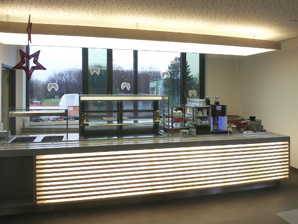 Bistro, Ausgabebereich